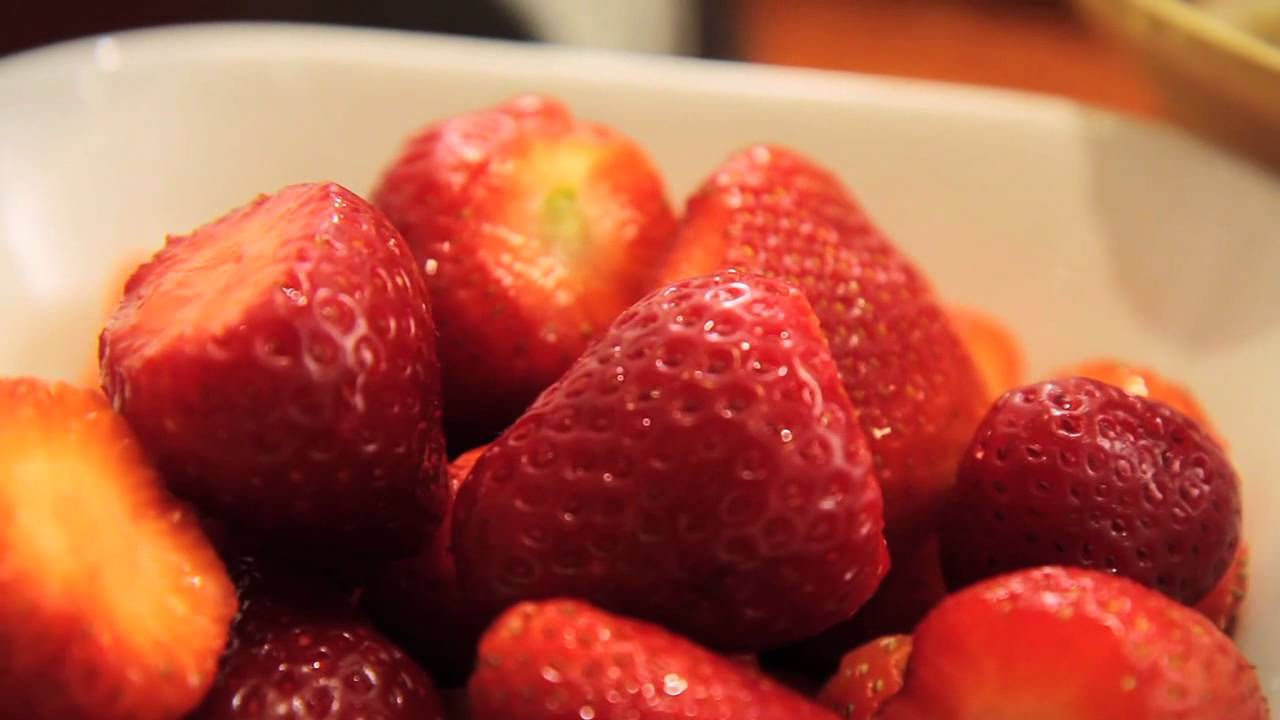 Geleia de morango com pimenta picante e Geleia de laranja com maracujá :: Sabores da Semana