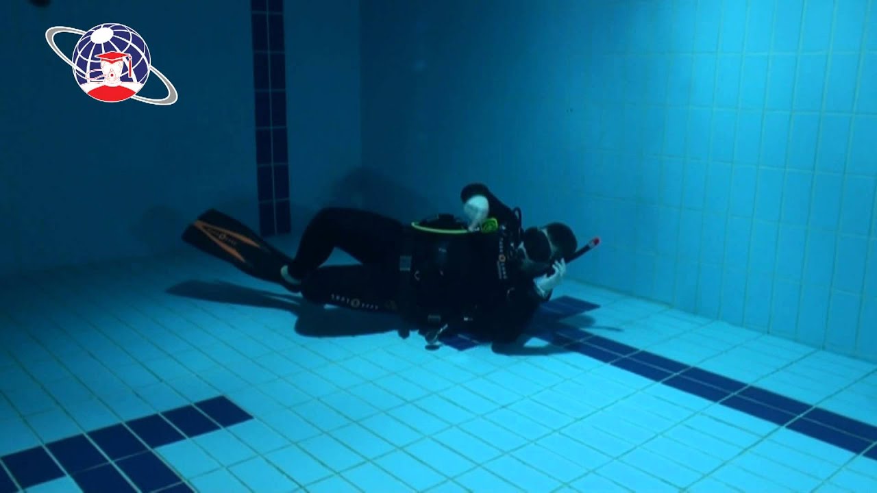 Zawiśnięcie w toni (hover), basen nr 4, kurs OWD