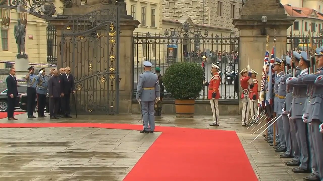 🇮🇳🇨🇿 