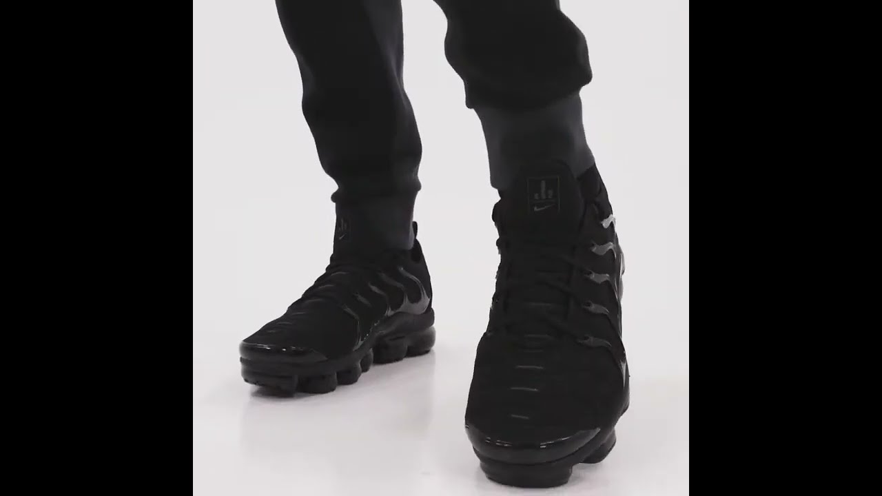 NIKE Air VaporMax Plus Running Shoes Sneakers Shiny Black Dark Grey Men | 924453-004 | JD Sports