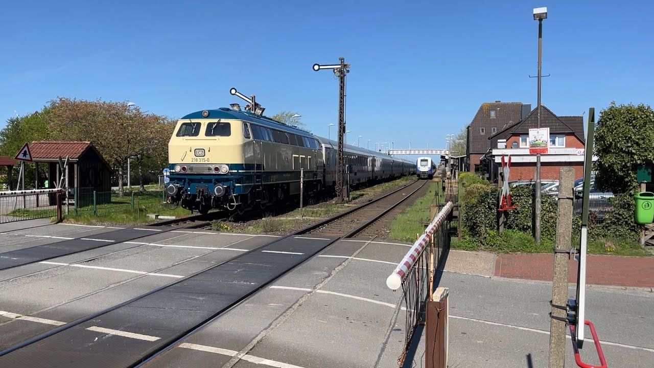 Marschbahn Langenhorn-Klanxbüll, Kurswagen der NEG, 218 315, 218 341, 218 497 04-2025