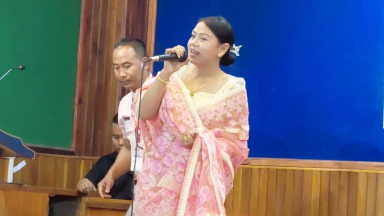 Binita laishram song at press club 