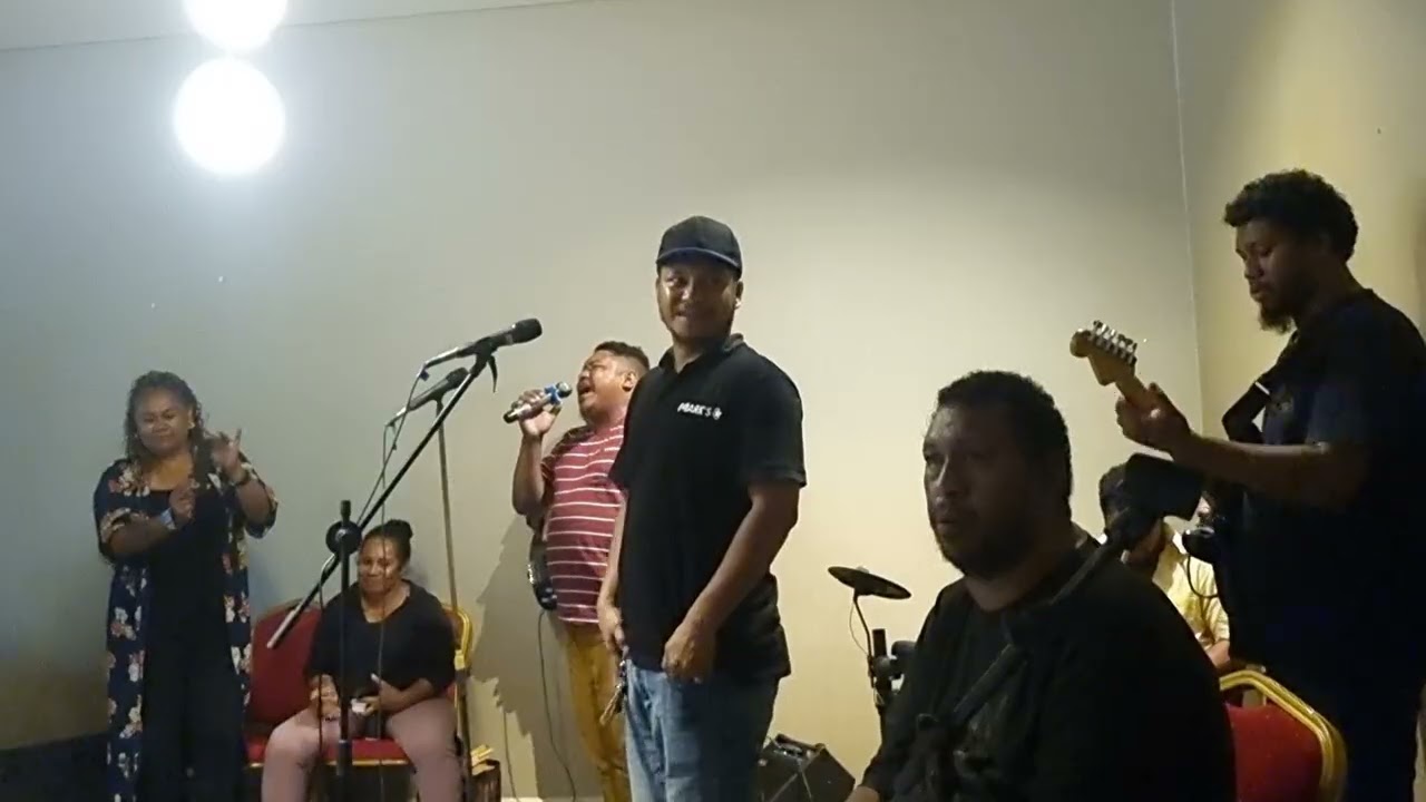 Pana Oi Arawamuna - Live Cover Viginutz Backed By Oneblood Band 17/1/26