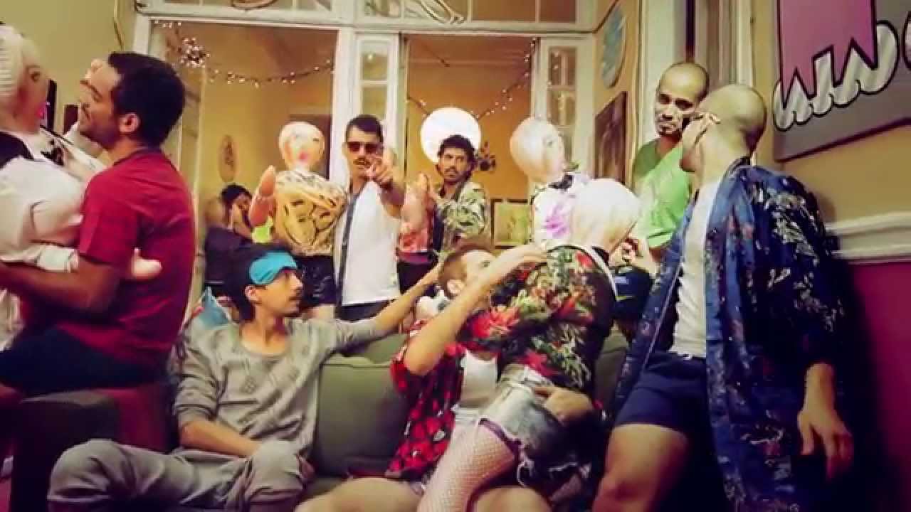 Villa Cariño - Serenata Cruel (Video oficial)