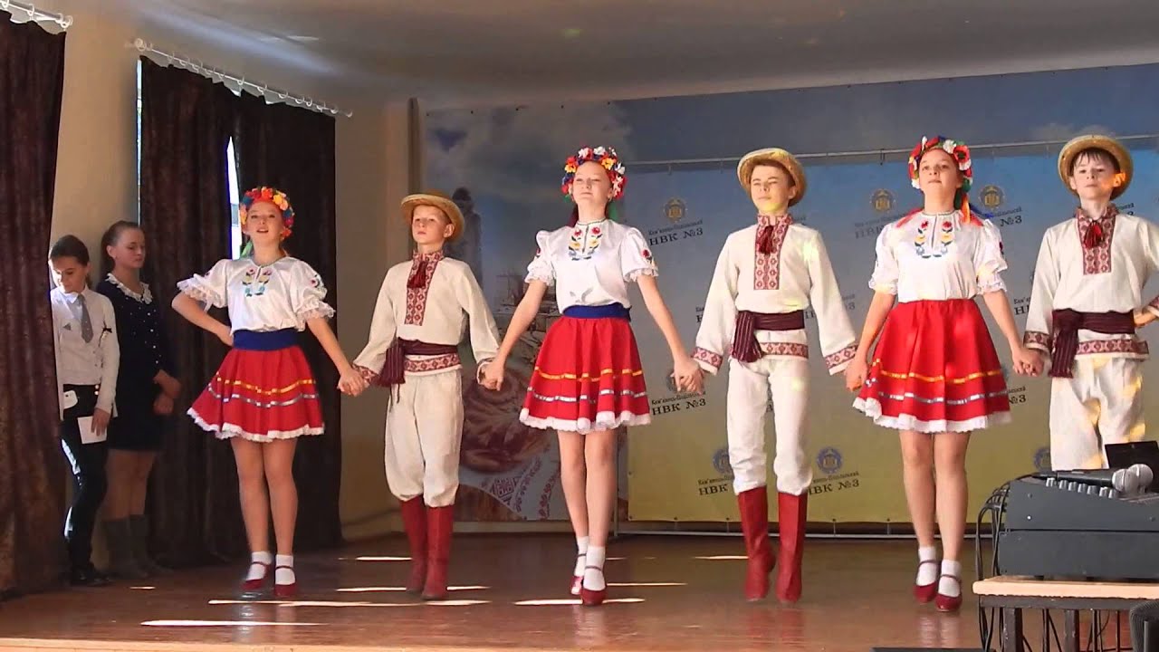 Ансамбль народного танцю 