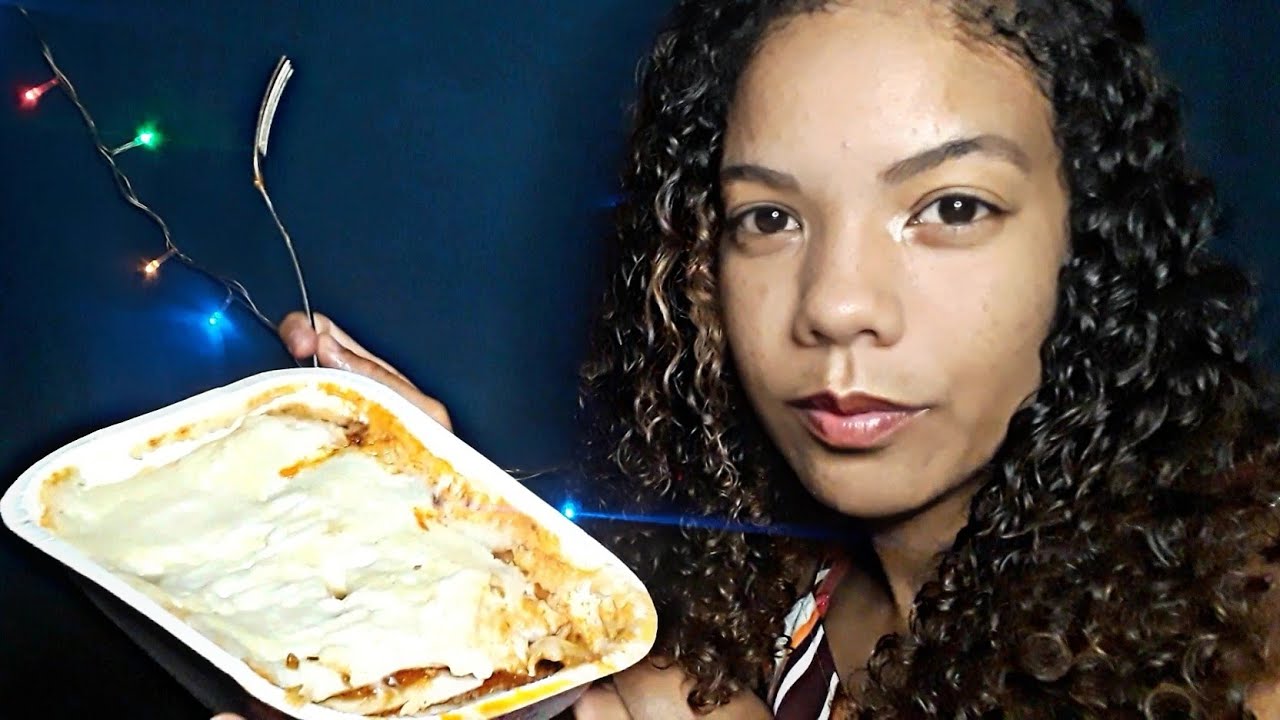 ASMR : COMENDO LASANHA 😋