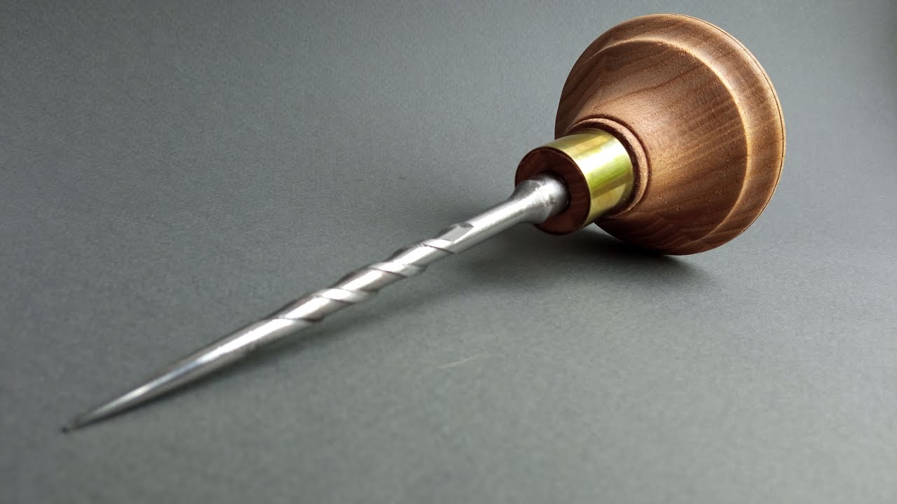 Шило из старого бура. Making an Awl from an old drill.