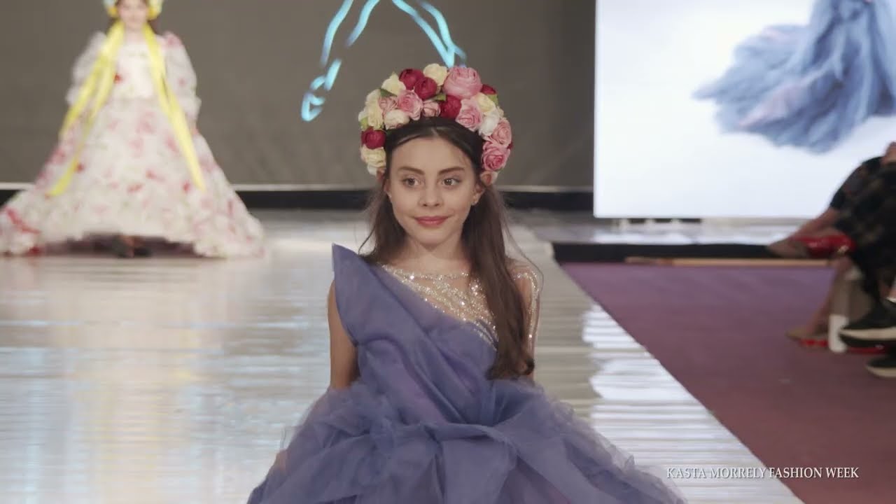 ELSA FAIRYTALE Ucraina | Kasta Morrely Fashion Week S/S 2022