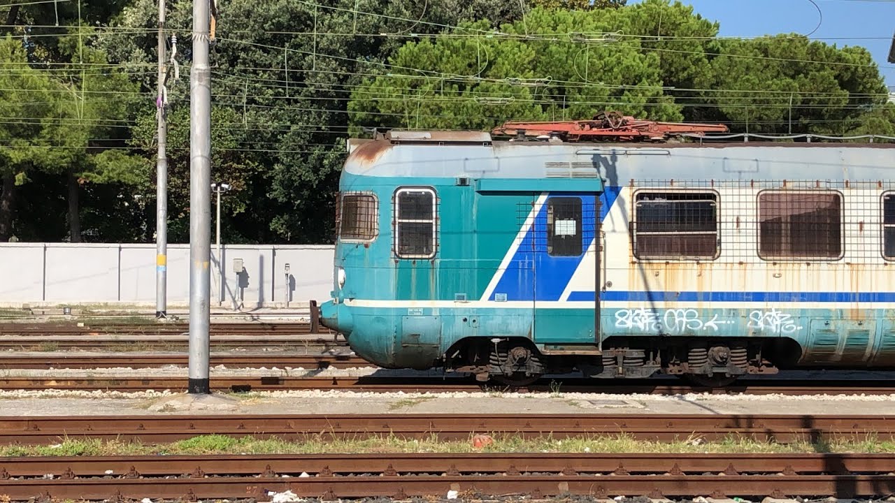 INVIO DEMOLENDO DI ALE841 E ALN668.3305 ALLA STAZIONE DI RIMINI: L'ULTIMO VIAGGIO...