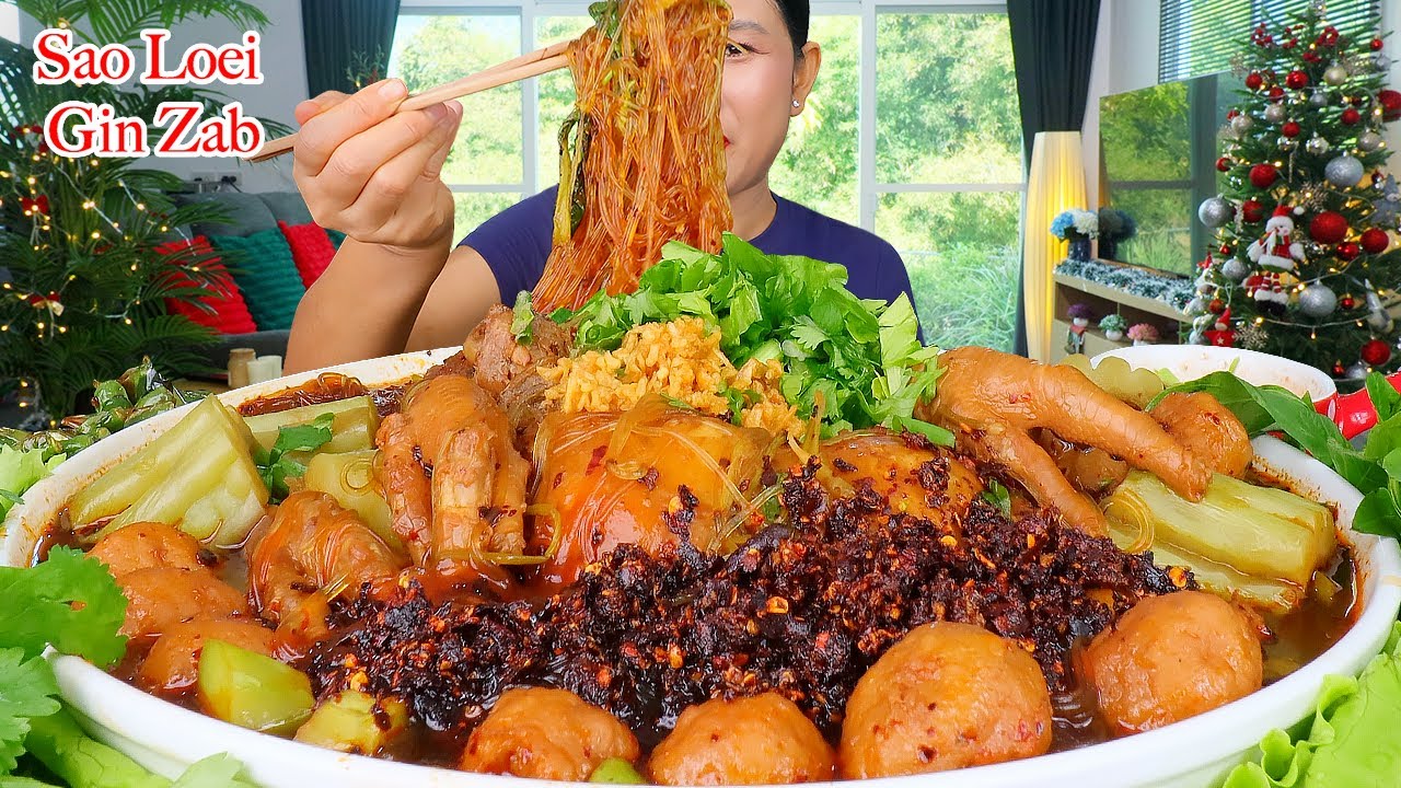 กินก๋วยเตี๋ยวไก่ตุ๋นมะระเผ็ดๆ‼️แกล้มพริกจี่ 30 เม็ดจิ้มกะปิเผ็ดๆแซ่บๆจ้า | Chicken Noodle Soup