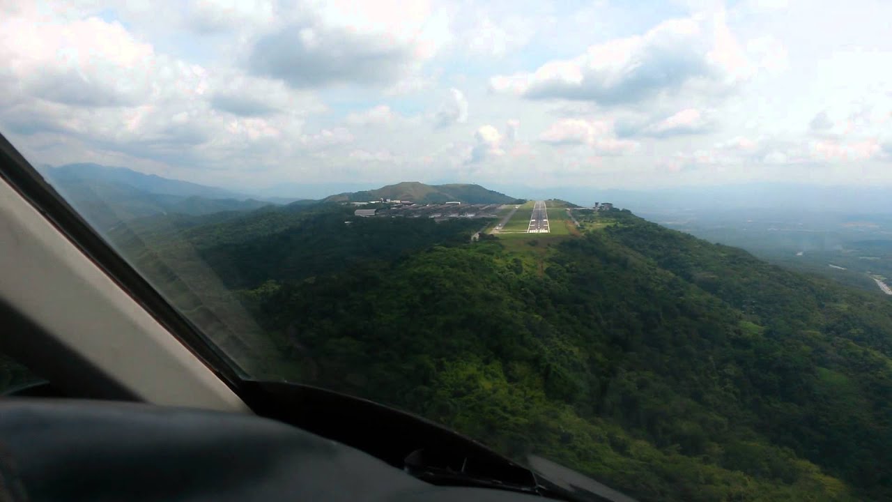 LearJet 55 landing SVCS