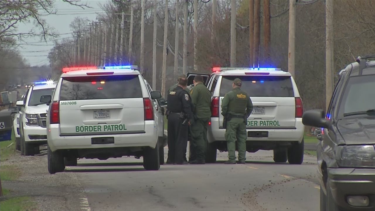 Man charged with alien smuggling