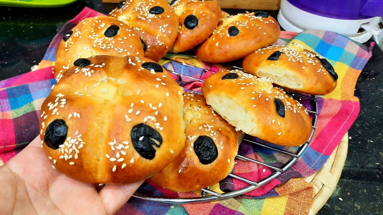 مطبخ ام وليد / اروع مايمكن توجديه في رمضان👌 ، خفاف و رطبين بعجينة سحرية تنفع لكل المخبوزات .