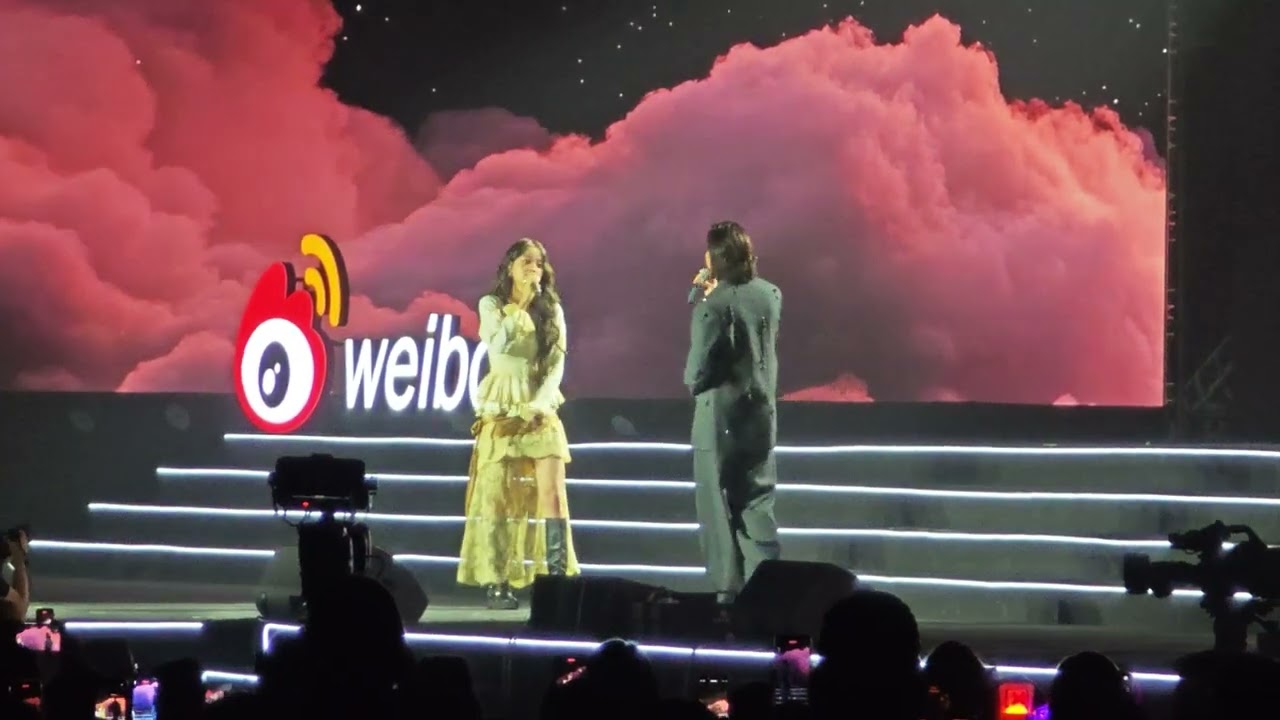 BILLKIN x OUYANG NANA : Nothing's Gonna Change My Love for You @ Weibo Gala 2025 - Qsncc【4K 60FPS】