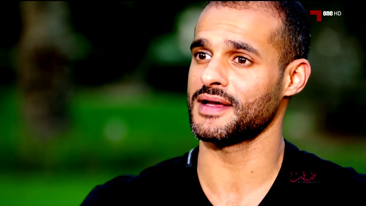 شاهد فقرة اسئلة الجماهير مع بدر المطوع نجم منتخب الكويت عبر برنامج ضيفنا