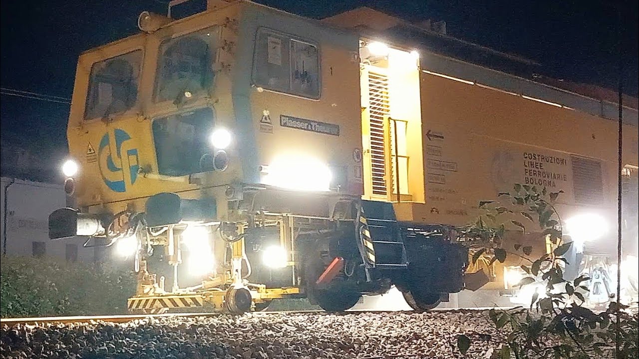 Risanamento Linea Ferroviaria Milano Bologna - Treno Cantiere CLF Railway Construction Monster Train