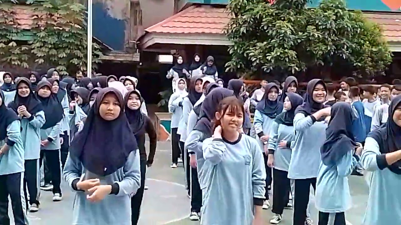 Enytha Adi SMPN JKT//2026
