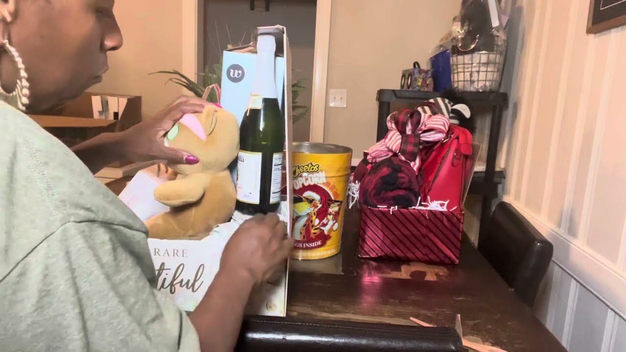 Using CVS Robes To Design An All Occasion Gift Basket: Designing Hundreds Of Gifts
