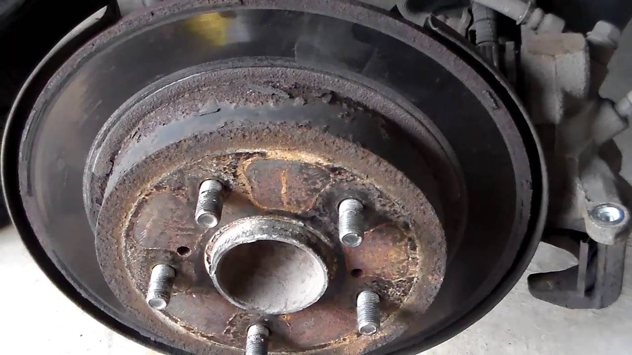 2009 Suzuki SX4 rear brake pads and rotors