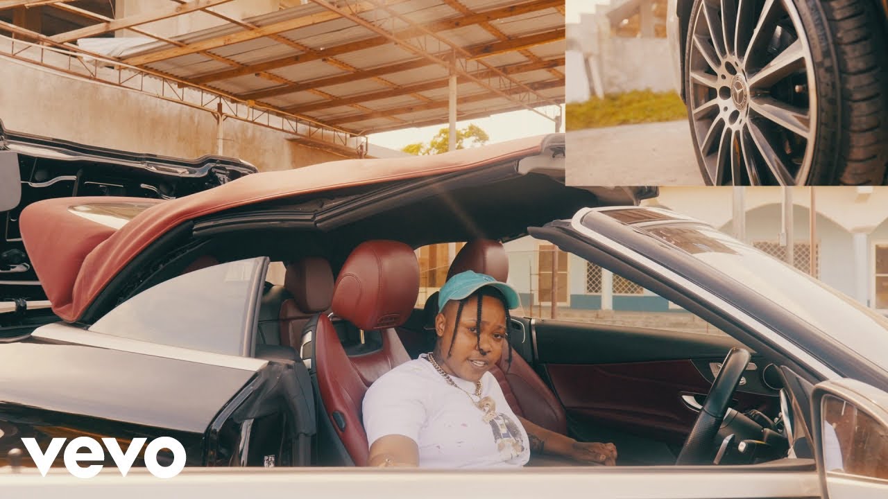 Trapqween - Walk Foot | Official Music Video