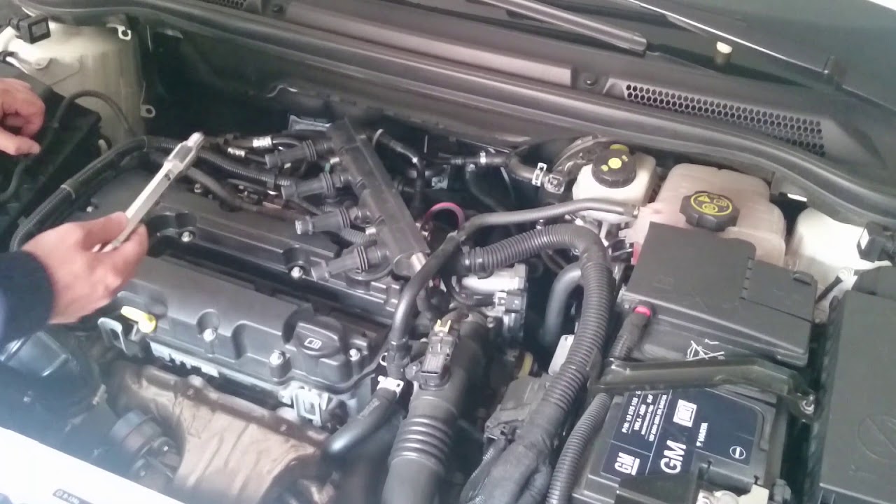 Cambio de bujias Opel Astra GTC J