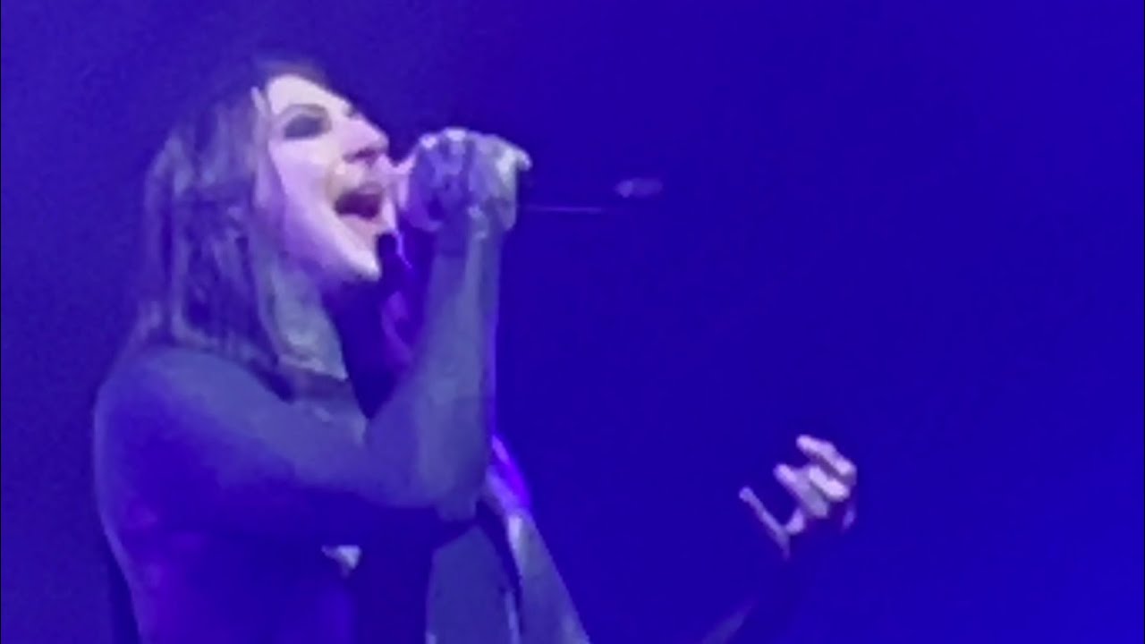 Motionless In White - “Afraid Of The Dark”  (Live In London, Ally Pally) 