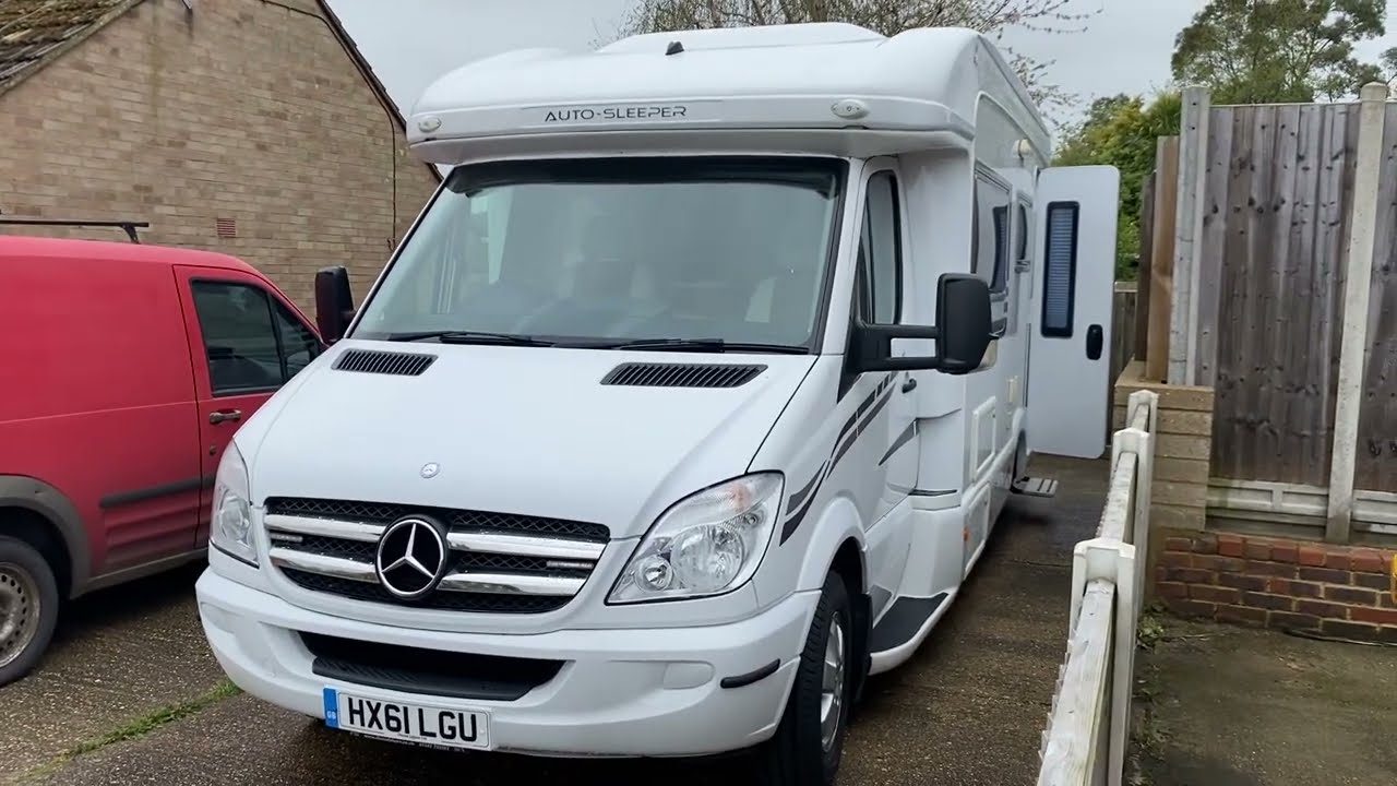 Honest review and walk around of a Autosleeper Worcester automatic 2 berth 2 travel