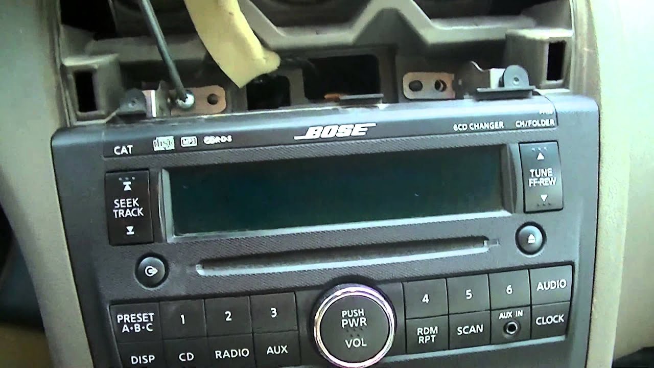 Cómo desmontar el Radio y Control del Aire Acondicionado de un Altima 2008 - 2012