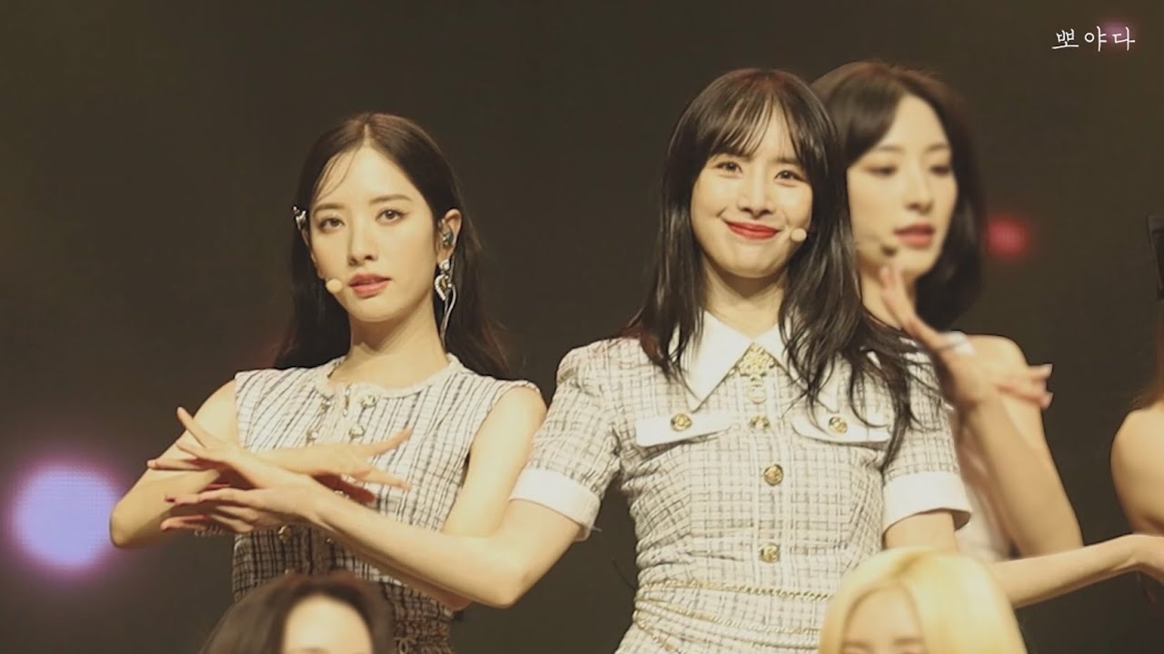 230107 우주소녀 팬콘 butterfly 보나직캠