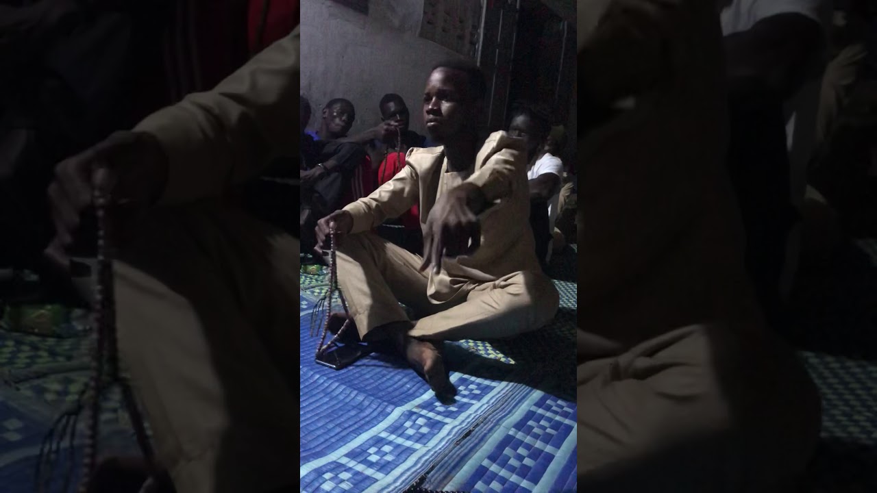 Mame Cheikh Ibreu Fall ( disciple de Serigne Khadim Mbacke ) waxtane chez Baye Massamba