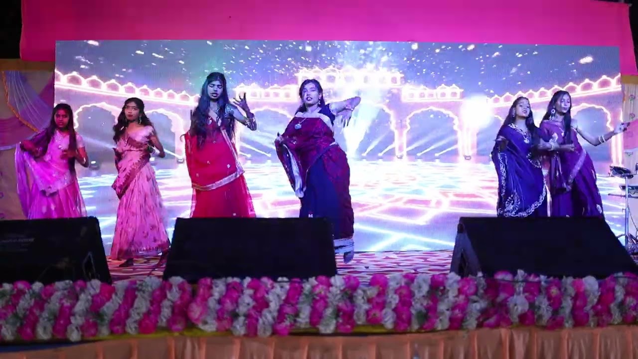 Garba performance by students in annual function #annualfunction #school #ramdihmore #chandankiyari 