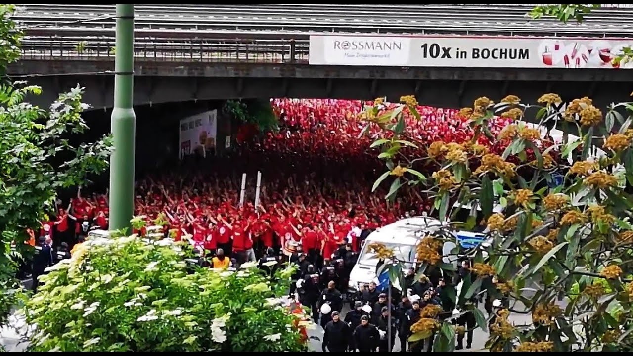 VfL - Union Berlin | Fanmarsch der Gästefans