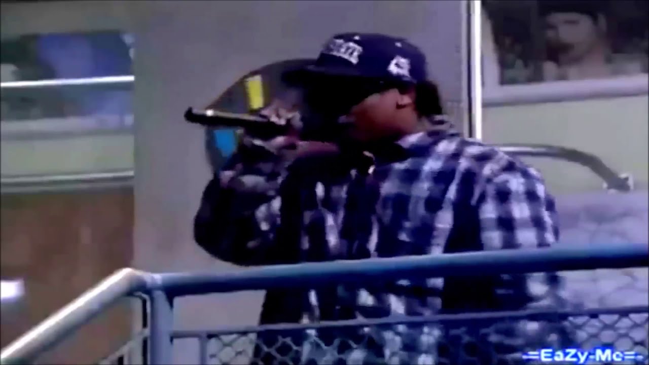Eazy-E - Real Muthaphuckkin G's (Live in 1994) With Shots High