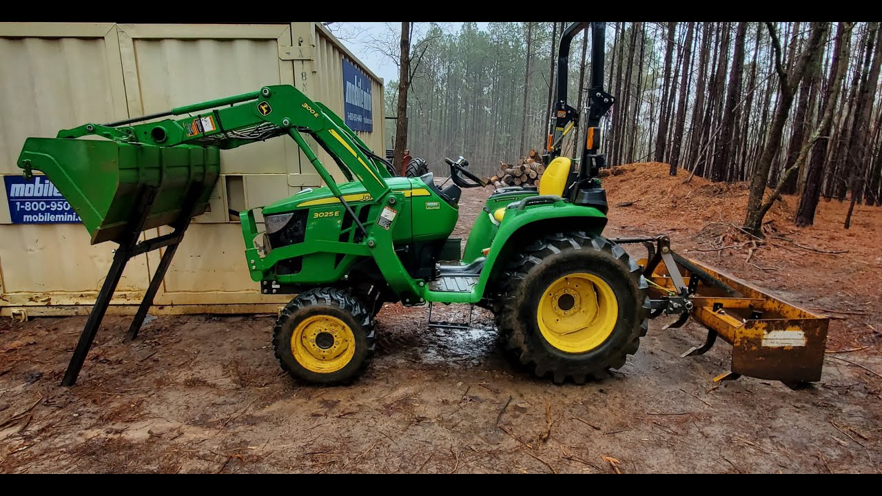 John Deere 3025E BAD bush hog REVIEW!!