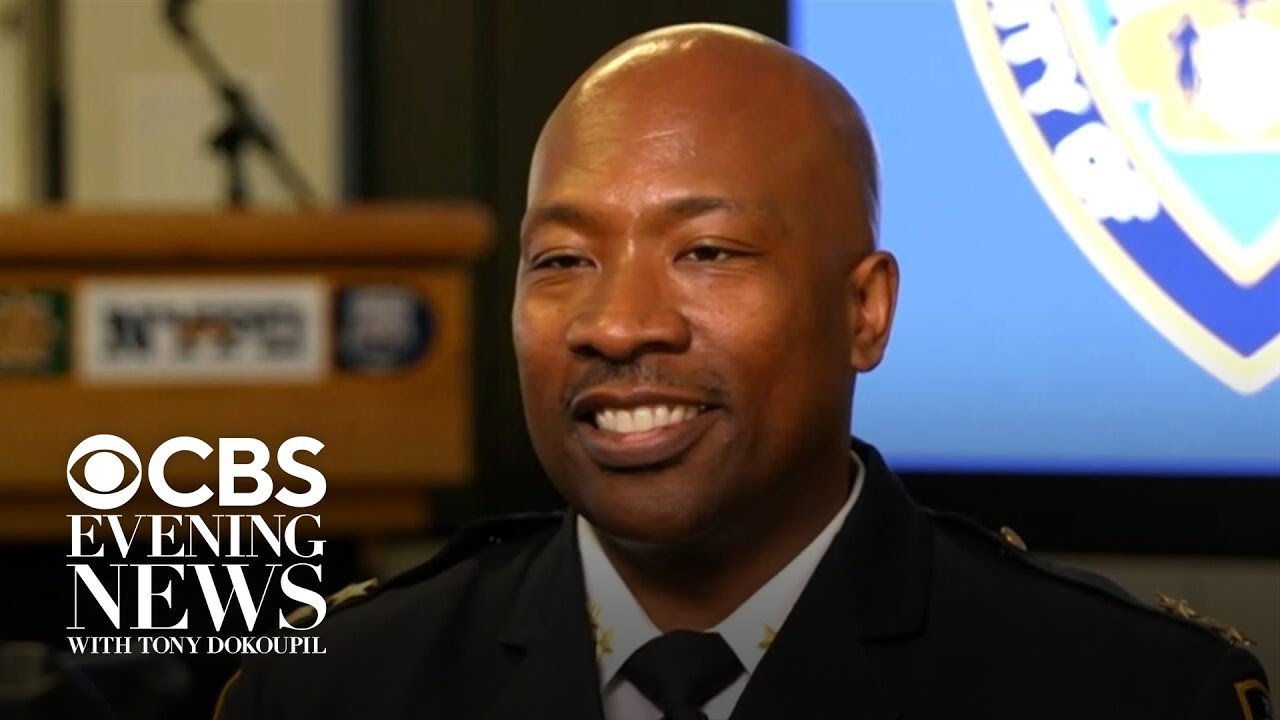 Hero NYPD officer who chased down bomb suspect had just one thought: 
