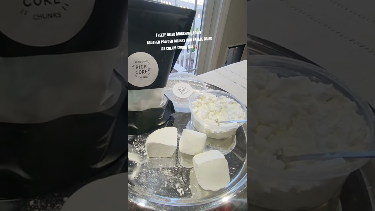The scent combination is amazing. I enjoyed this so much. #asmr #asmrsounds #cornstarch 