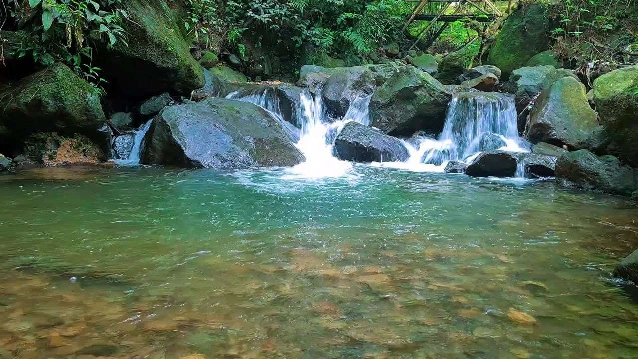 Relaxing Night River Sounds – Moonlit Water Flow for Calmness and Better Sleep