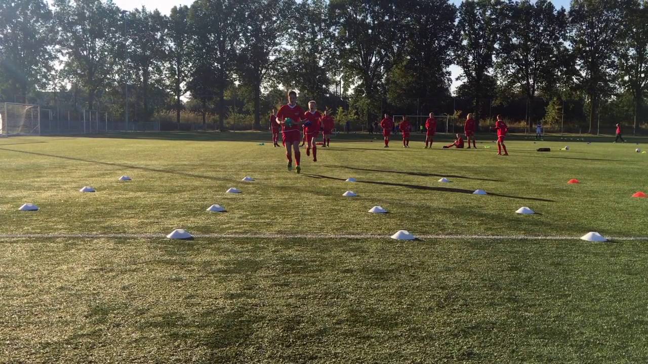Eerste Nederlandse Voetbalschool Filmkanaal - Speed&Agility - Drie op een rij