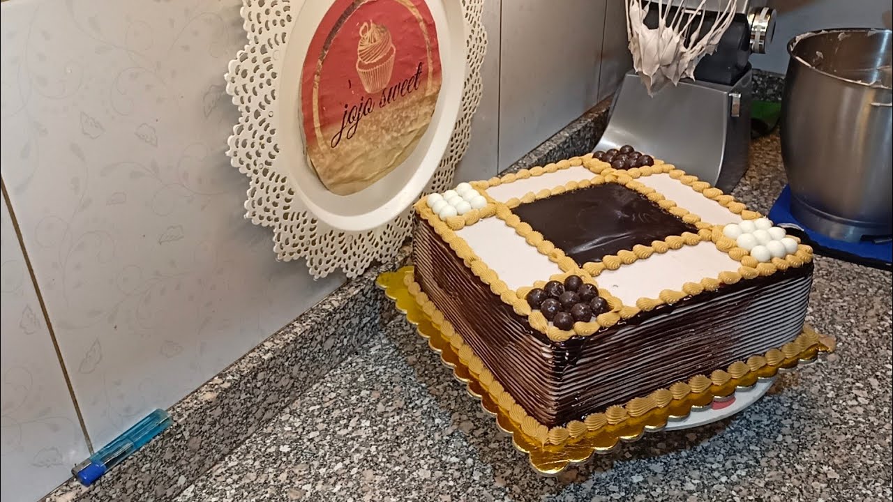 تورته مقاس ٢٥* ٢٥ 🎂 اللهم بارك أجمل تورته ❤️ فخمه ومفيش في جمالها 😍