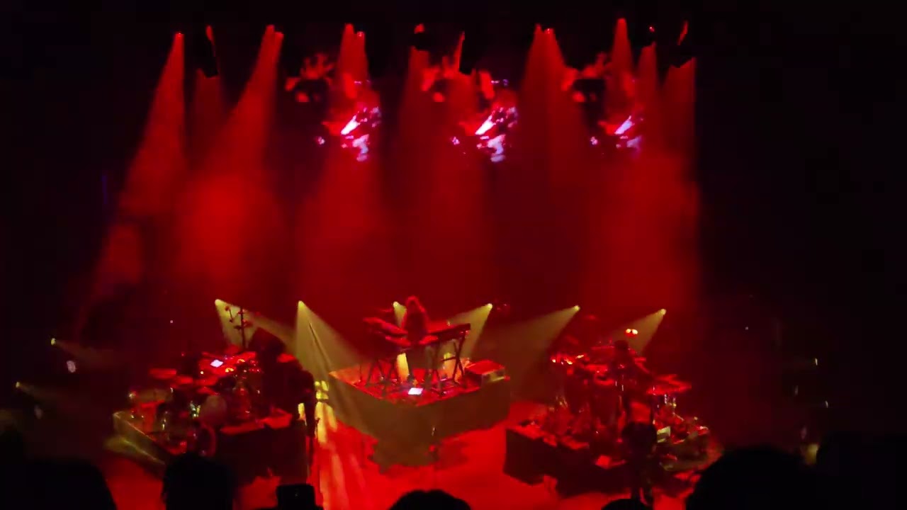 Faithless, 'Insomnia', live, O2 Brixton Academy, London, 14/11/2024. Champion Sound