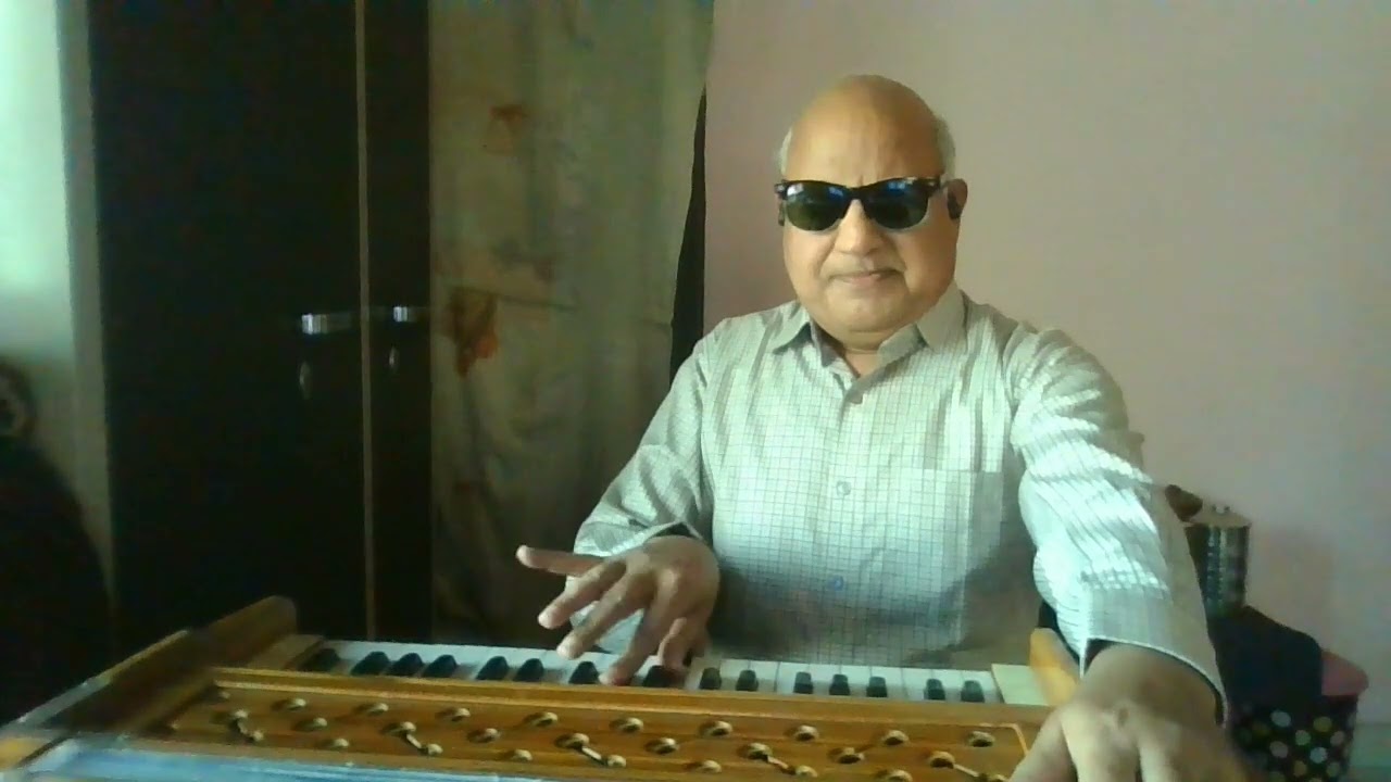 Chandan Sa Badan Chanchal Chitvan Dheere Se Tera Yun Muskana