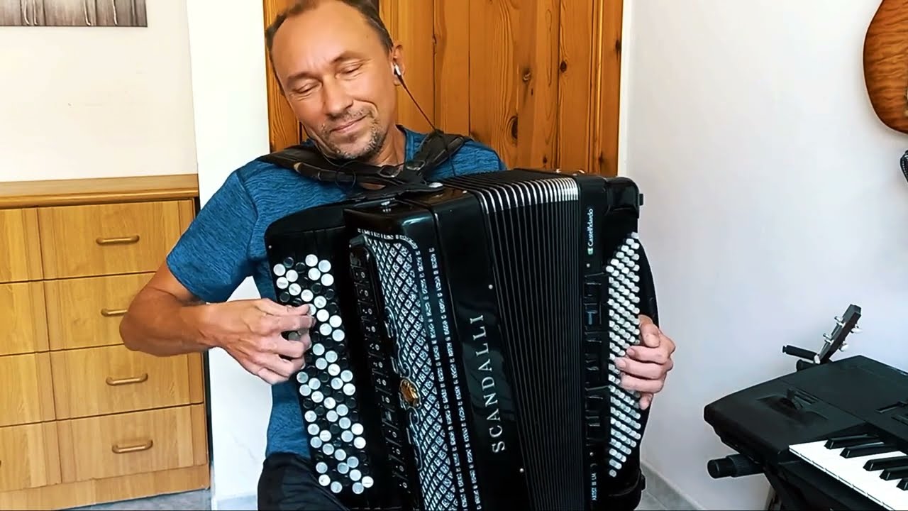 Yuri Charyguine - Domino live