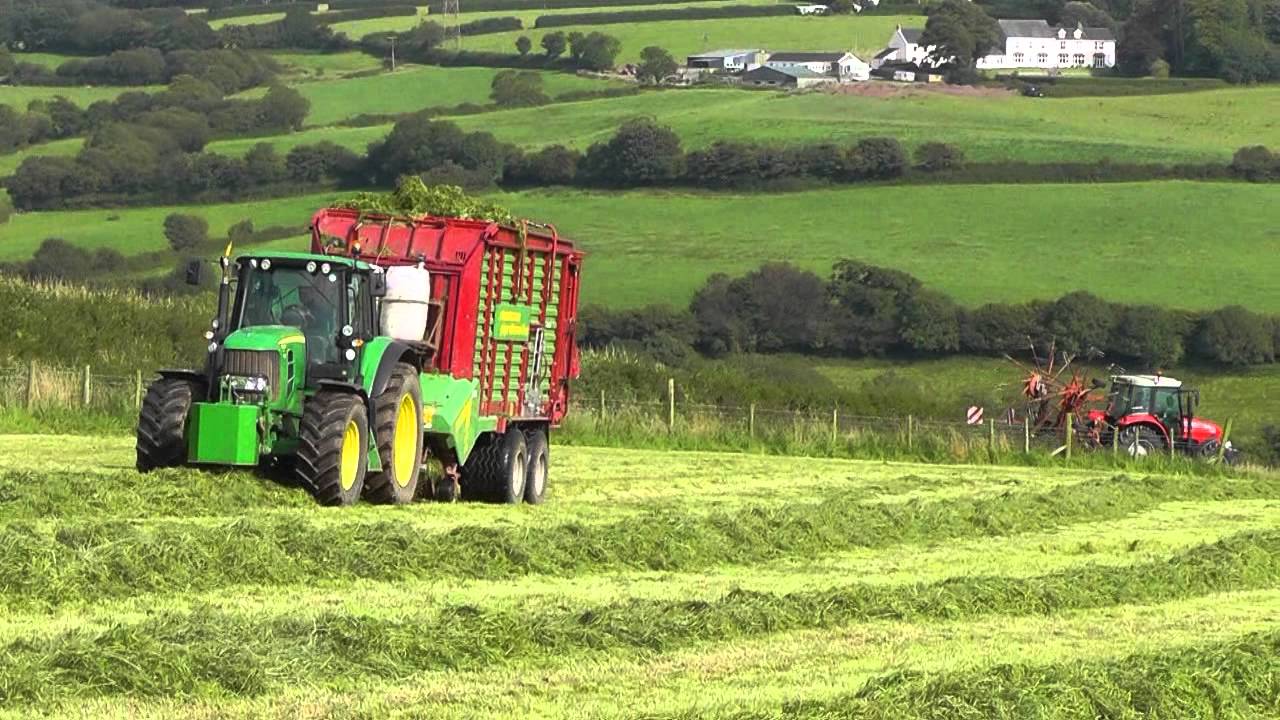Silage 2011 - Strautmann Wagon with JD7530