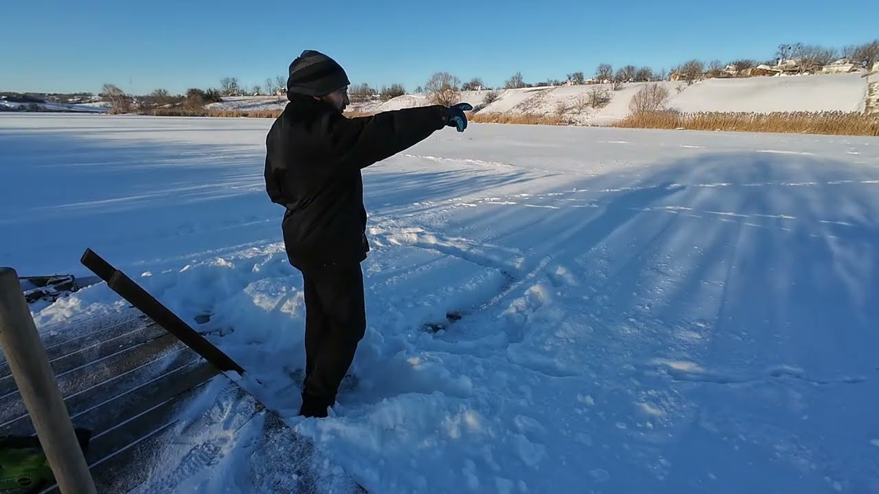 IceSwimming -20*C Делаю Прорубь и Окунаюсь