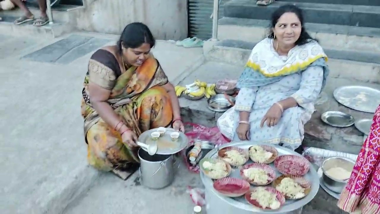 ఉగాదికి శ్రీశైలం వెళ్లే వారికి నేను మా ఫ్యామిలీ కలిసి కర్నూల్ లో సేవ#viral #foodpassion #foodpassion