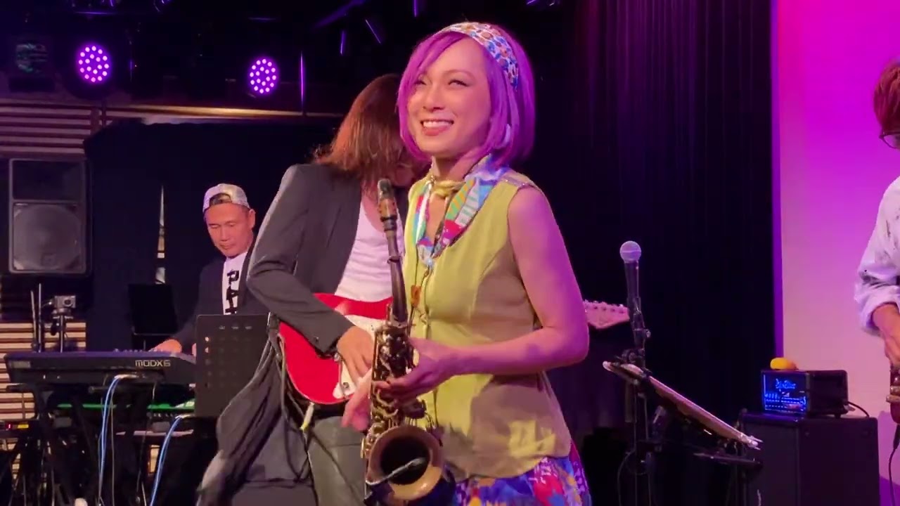 坂田明奈(Sax)･坂本竜太(B)･Penny-K(Key)･小山将平(G)･外薗雄一 (Dr) / Sister A.K.N.