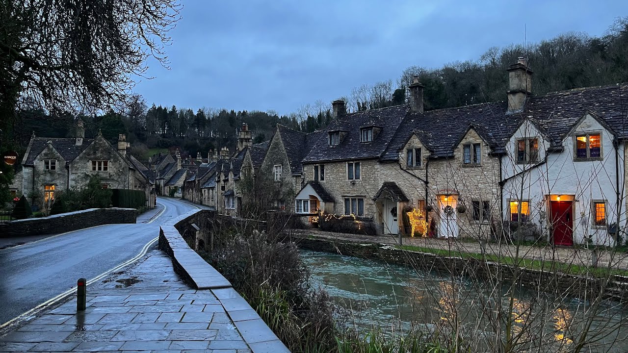 4 Days before Christmas | England’s Prettiest Village – Castle Combe WALK