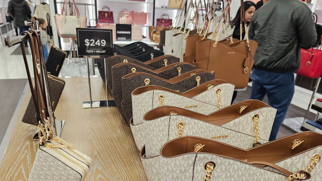 📍MICHAEL KORS OUTLET~ UP TO 70% ~🫰LET'S BROWSE~👜 BAG~ WALLET~ & MORE‼️😍