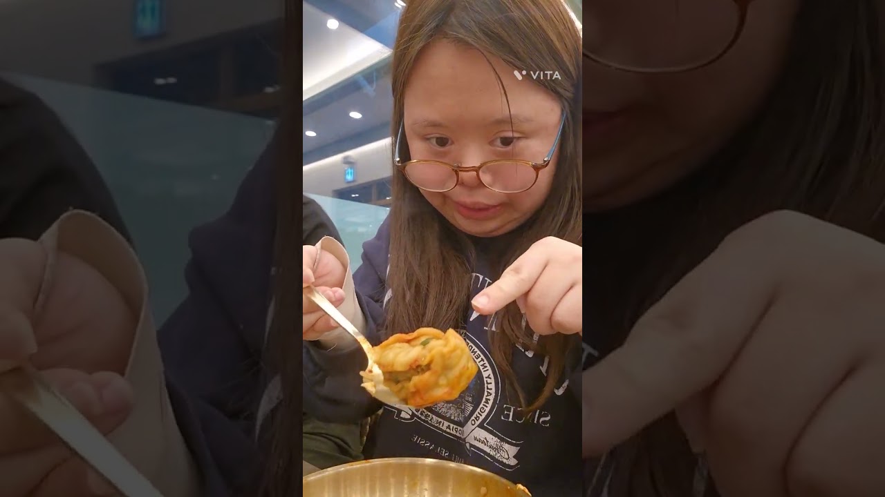 먹방  크리에이터