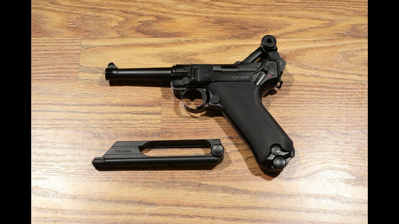 Сынок разбирает KWC KMB-41DHN (LUGER P08 PARABELLUM).